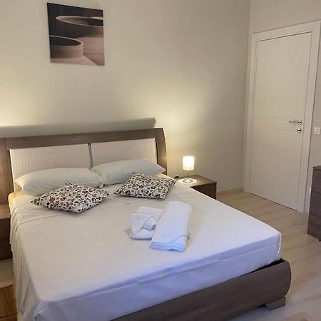 Fagiano Apartment Lucca Bagian luar foto