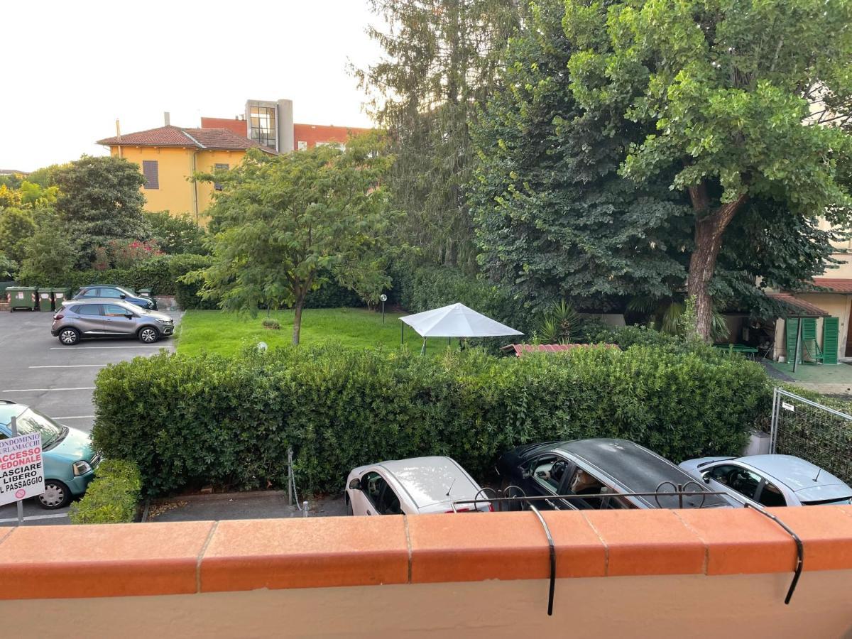 Fagiano Apartment Lucca Bagian luar foto